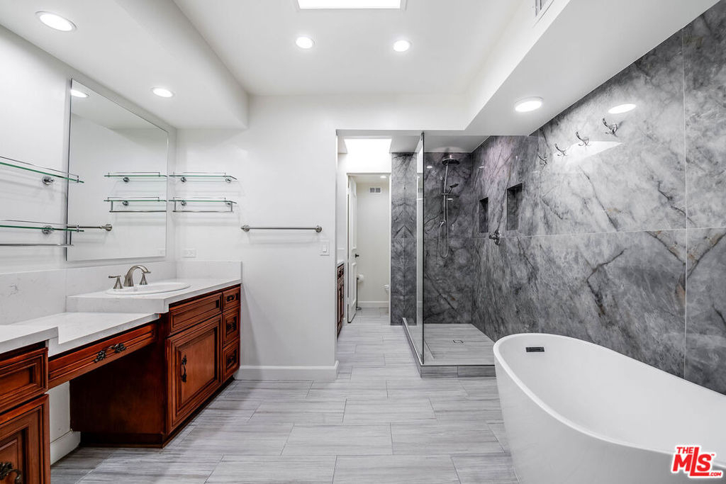 9507 W Olympic Boulevard - Photo 16