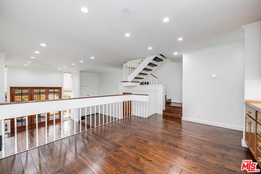 9507 W Olympic Boulevard - Photo 8