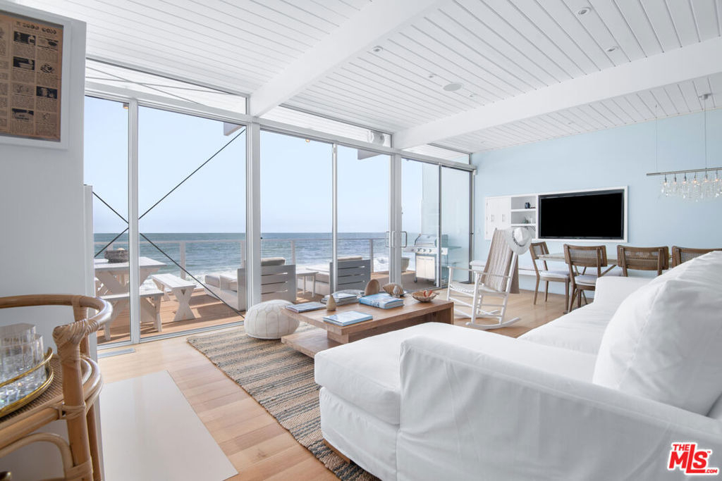 24554 Malibu Road - Photo 4