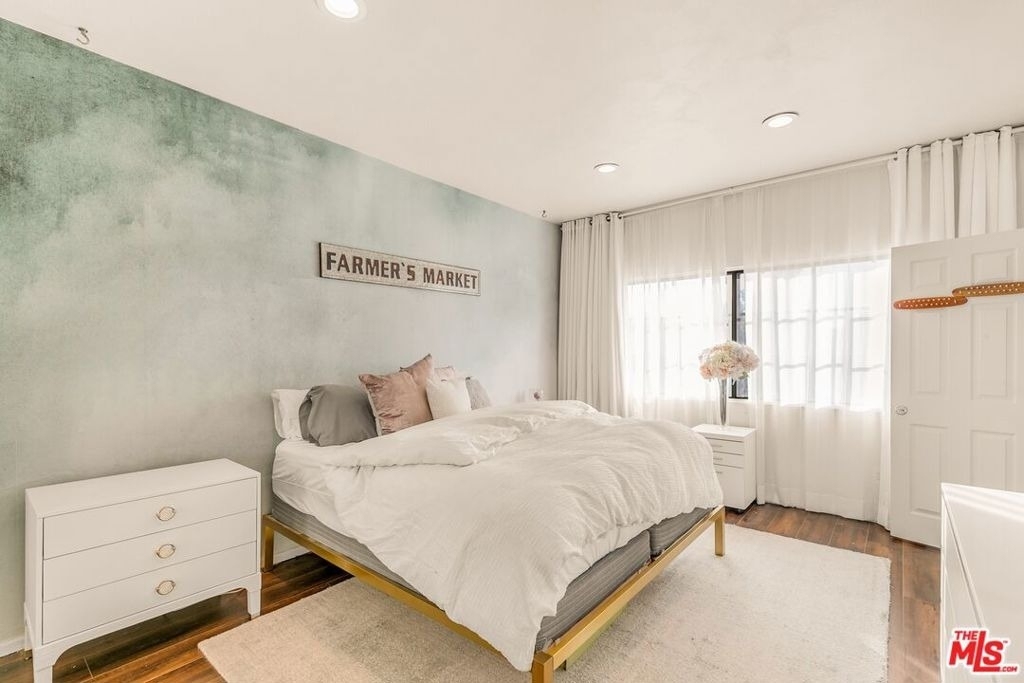 14050 Magnolia Boulevard - Photo 16