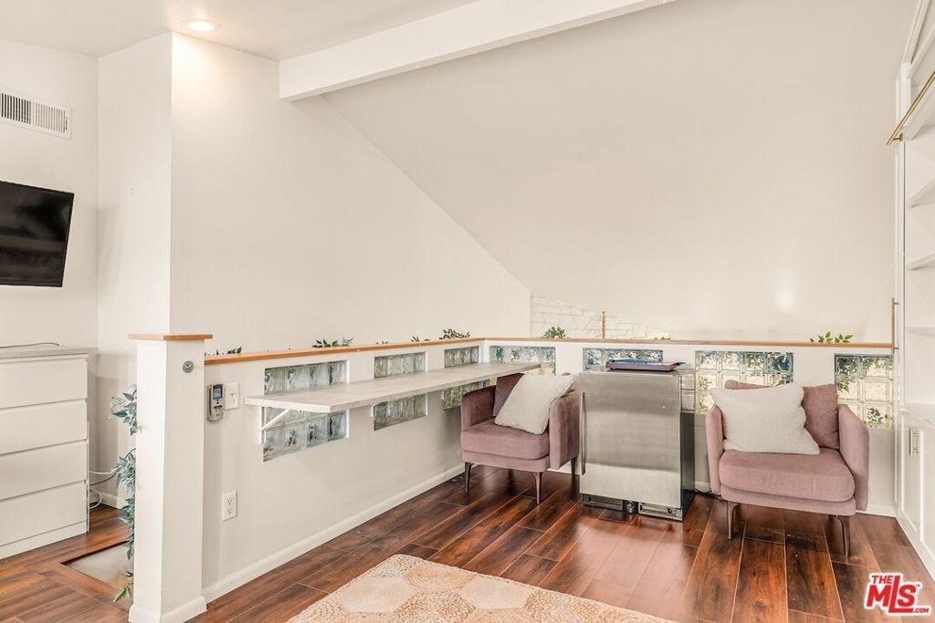 14050 Magnolia Boulevard - Photo 23