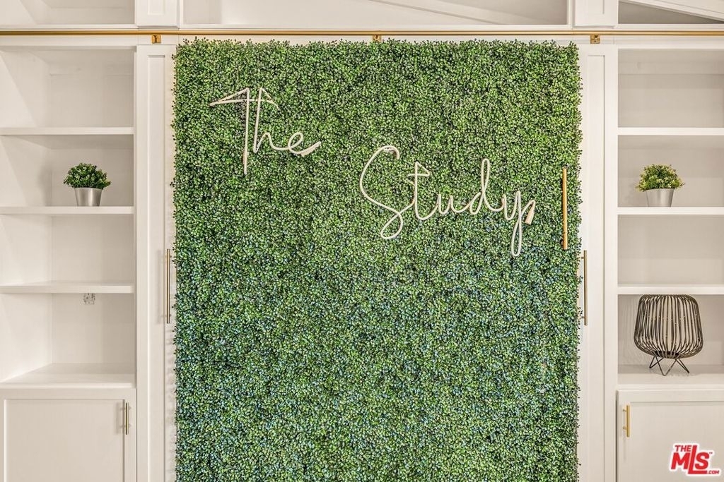 14050 Magnolia Boulevard - Photo 25