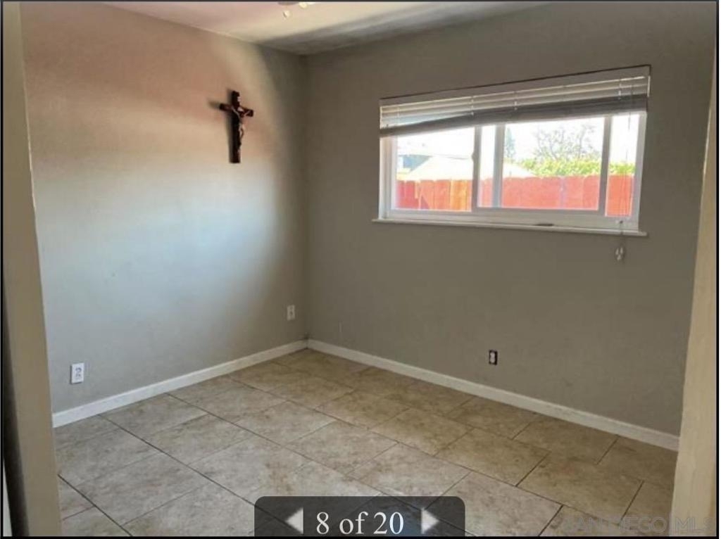 574 10th St - Photo 8