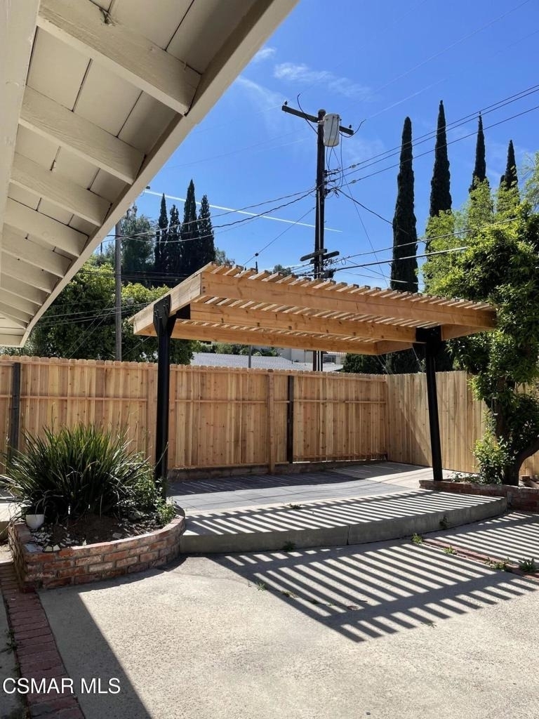 5901 Hanna Avenue - Photo 10