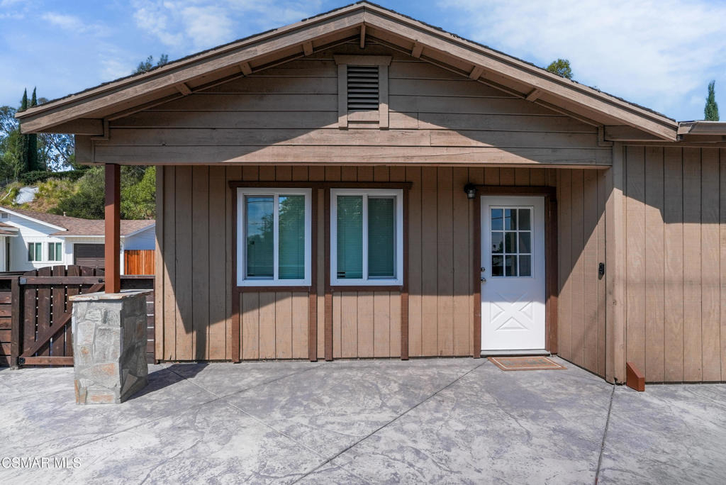 111 Everett Street - Photo 2