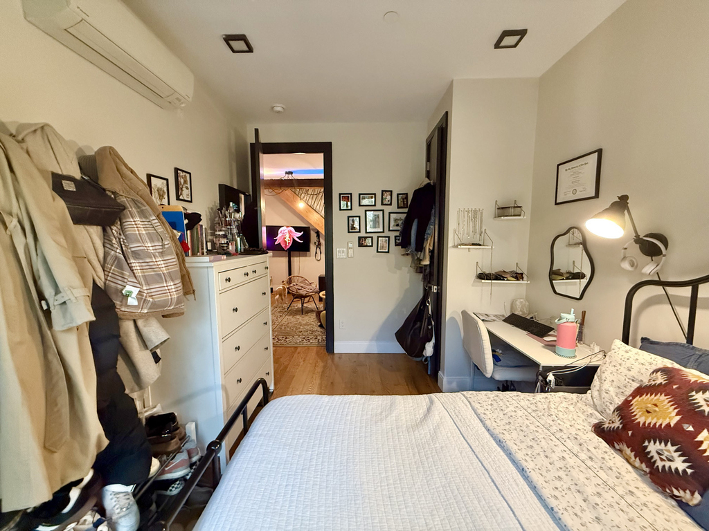 693 Chauncey Street - Photo 9