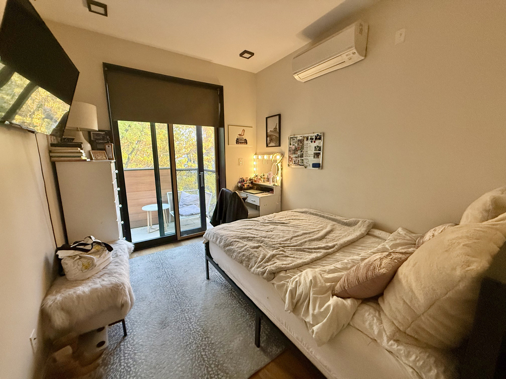 693 Chauncey Street - Photo 3
