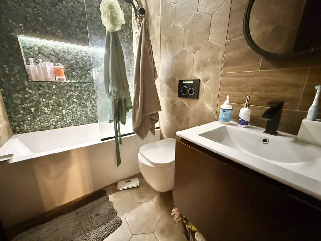 693 Chauncey Street - Photo 7