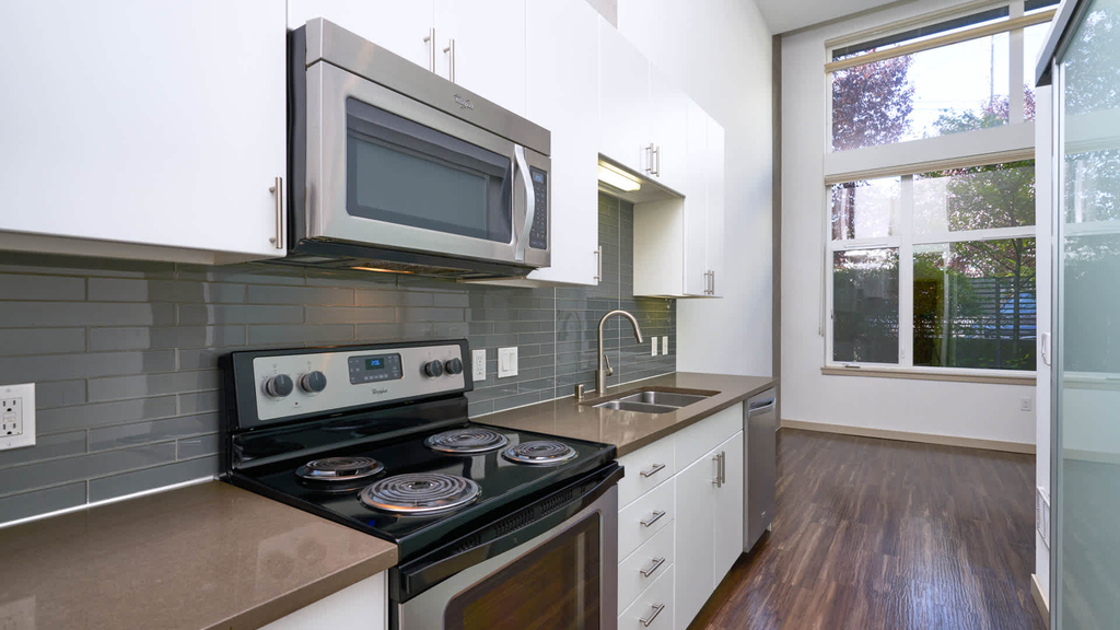 5398 Russell Ave Nw - Photo 2