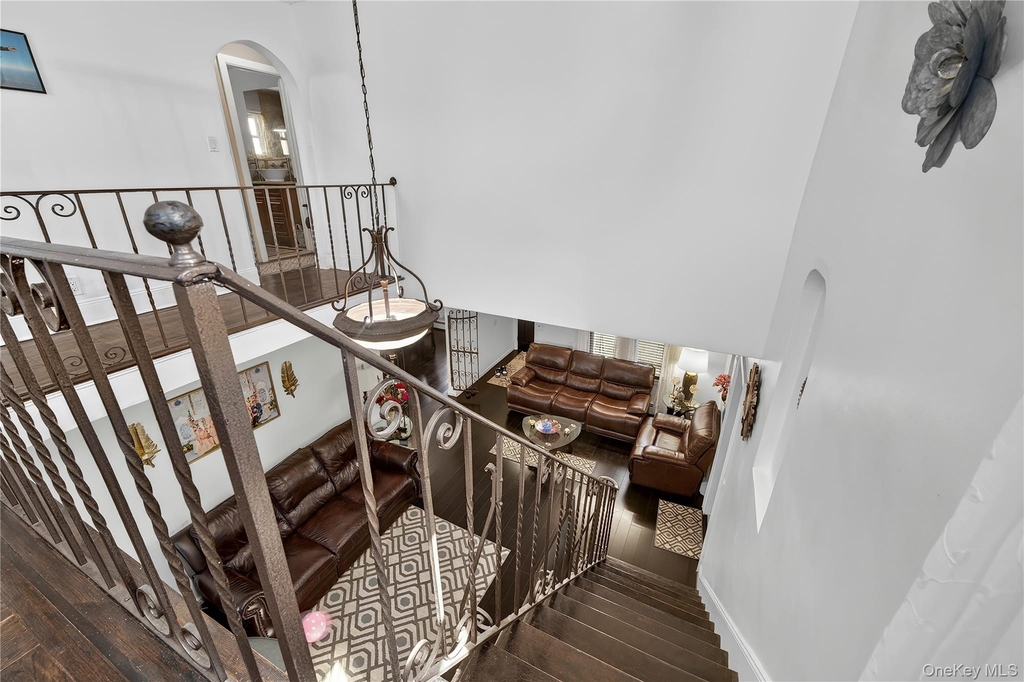 235th Street - Photo 20