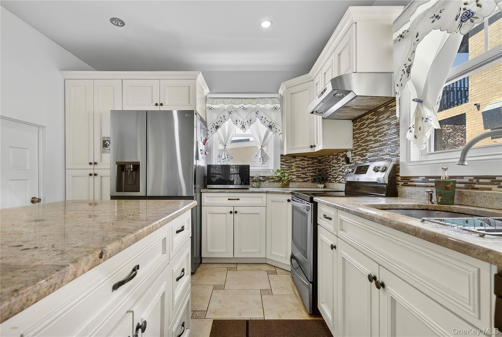 235th Street - Photo 8