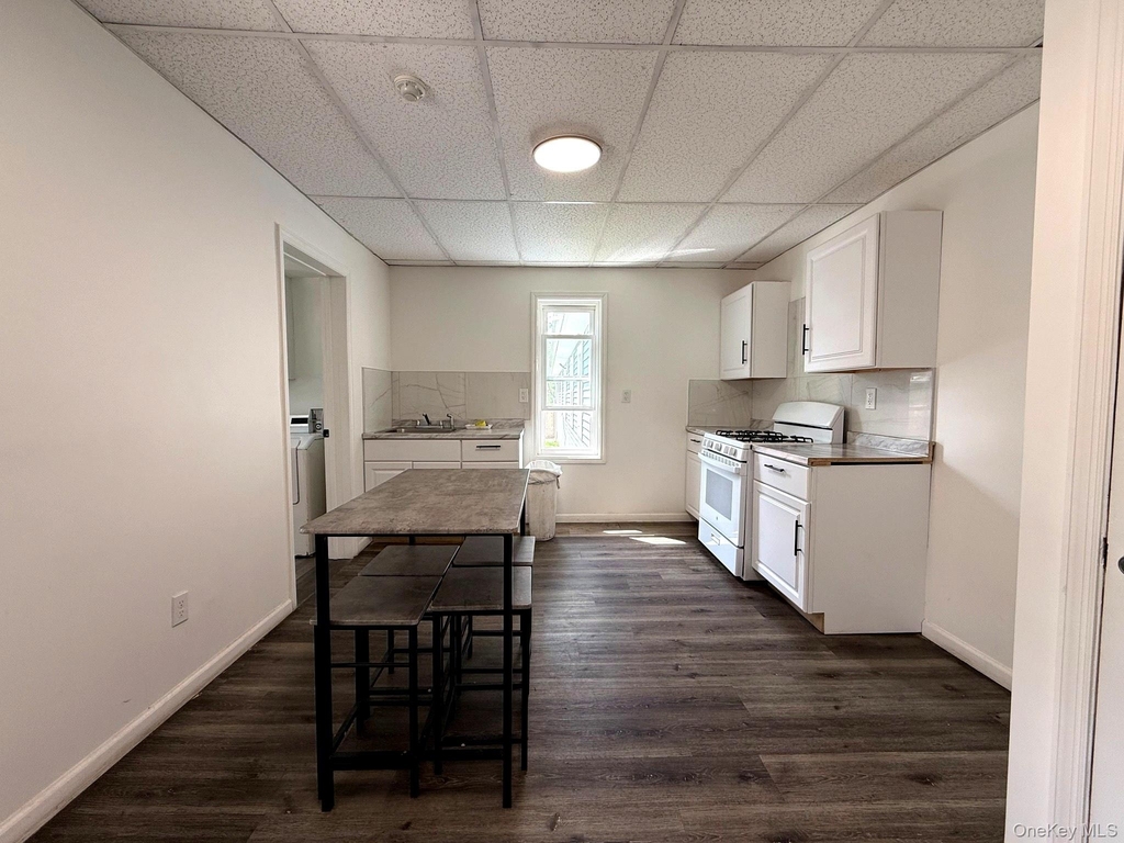 1256 North Avenue - Photo 6