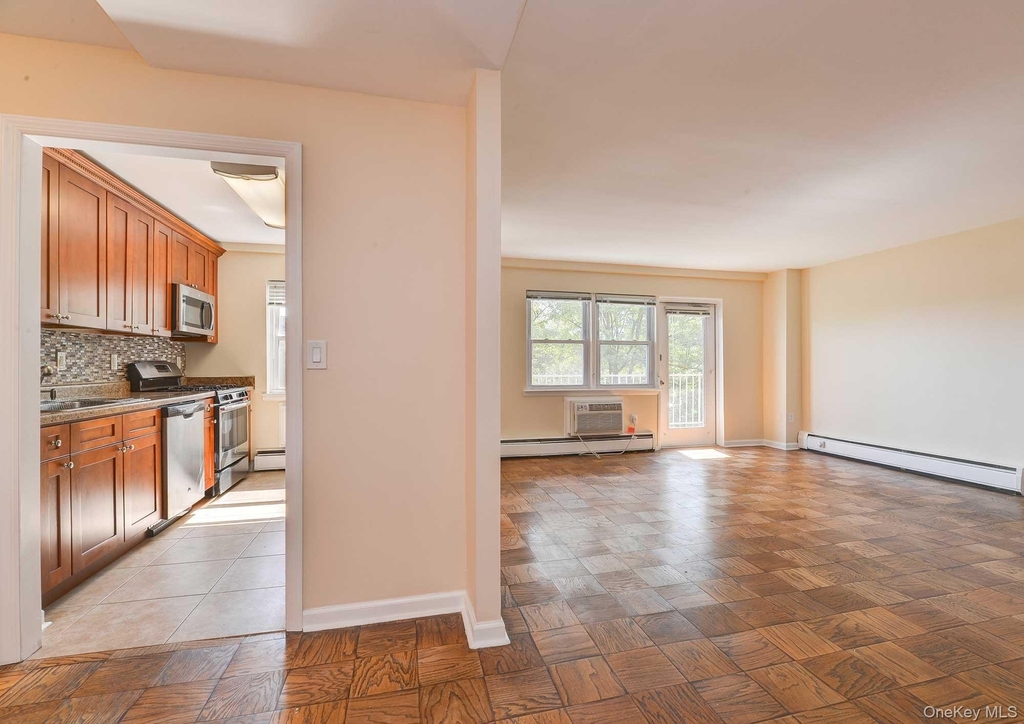 101 Gedney Street - Photo 2