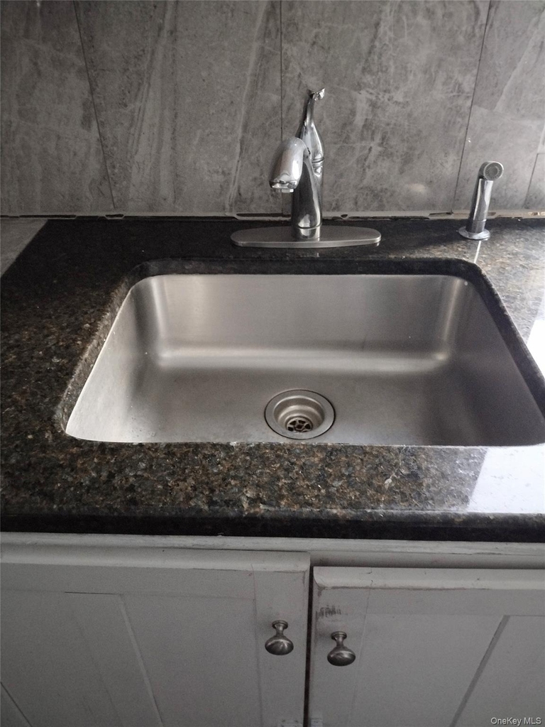 15 Hoffman Avenue - Photo 10