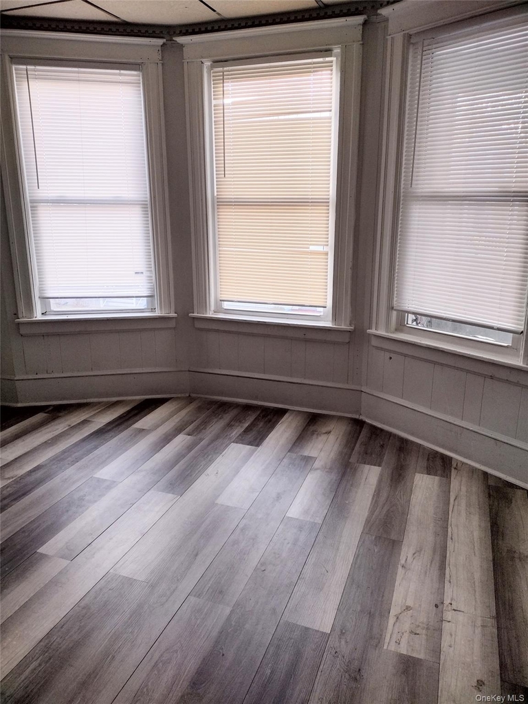 15 Hoffman Avenue - Photo 1