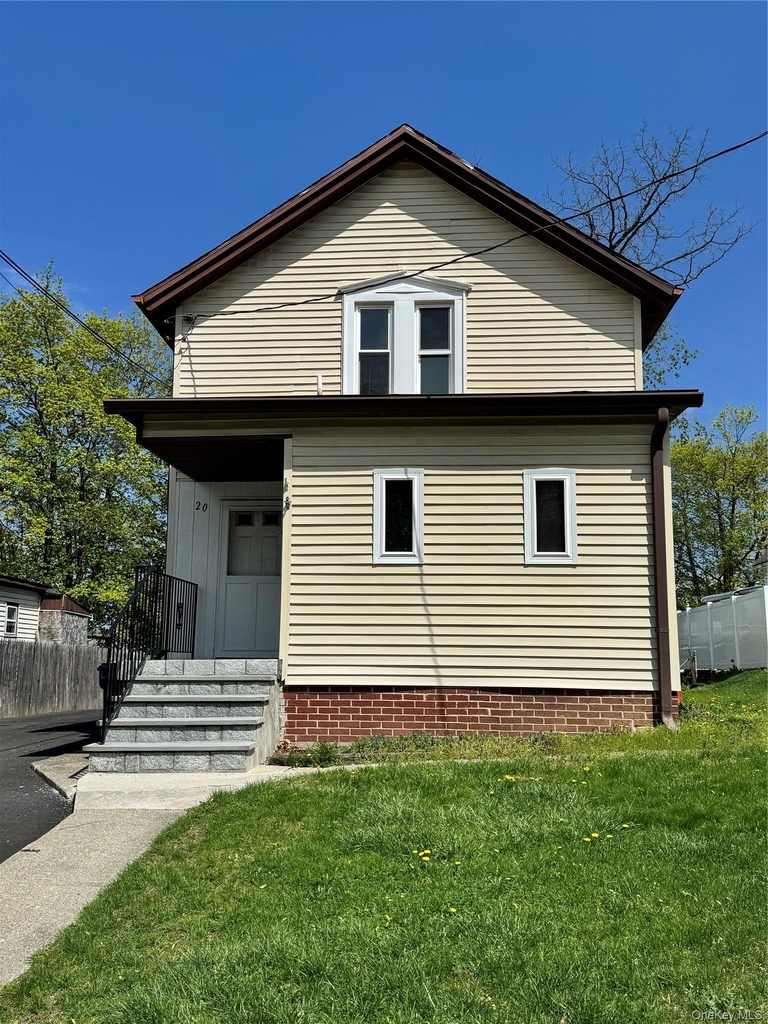 20 W Academy Street - Photo 0