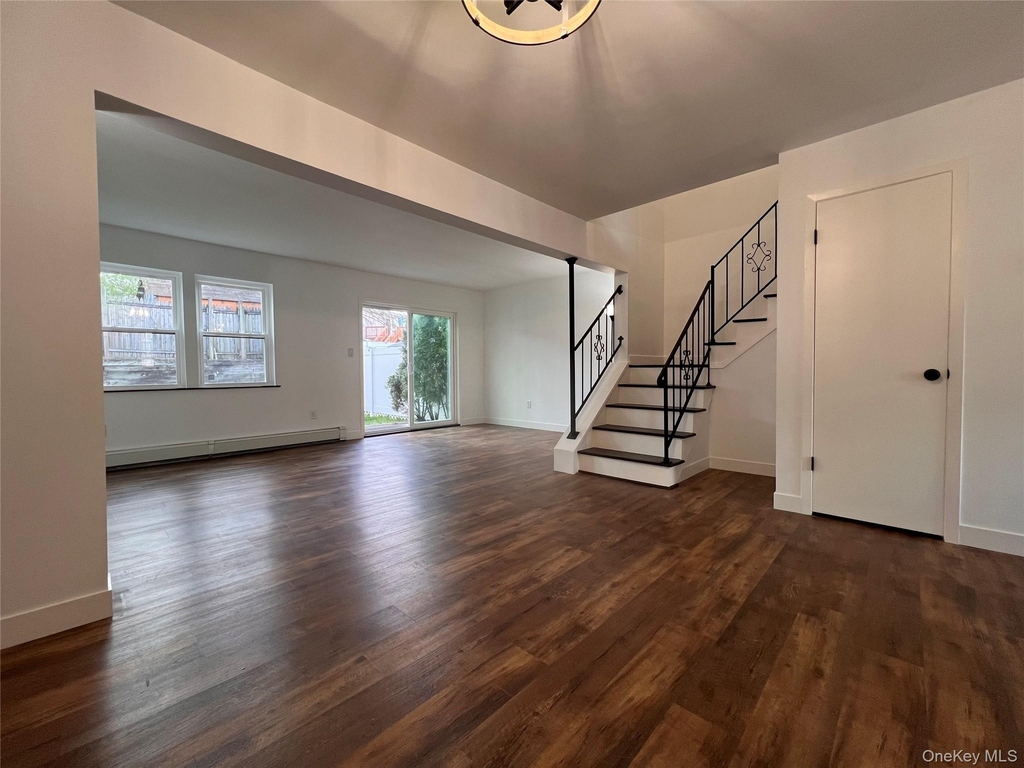 524 Saracino Drive - Photo 2