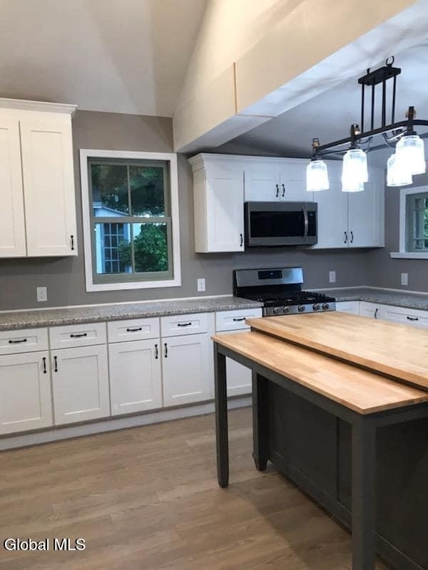 122 N Ferry Street - Photo 10