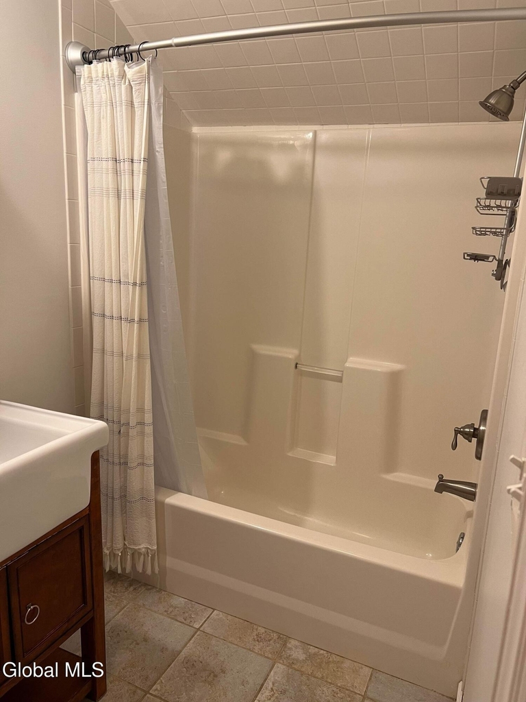 165 Lake Avenue - Photo 2