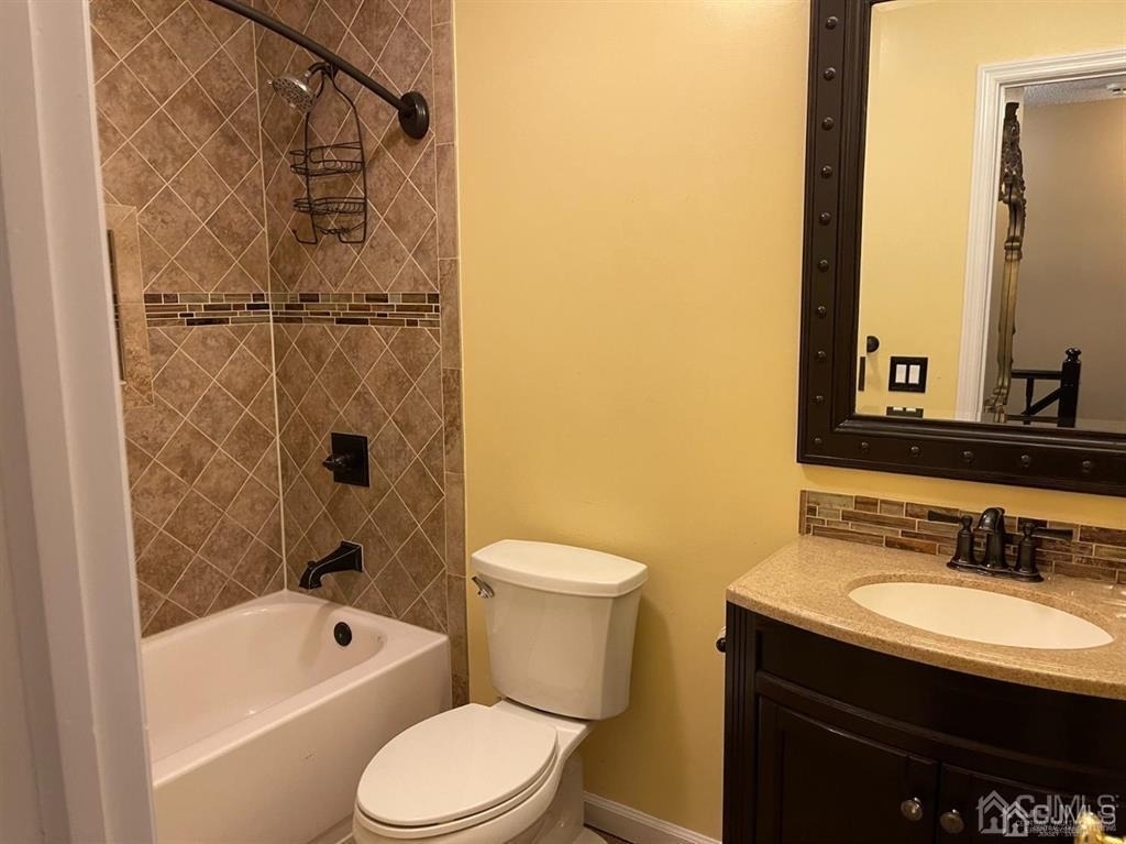 11 Bristol Drive - Photo 2