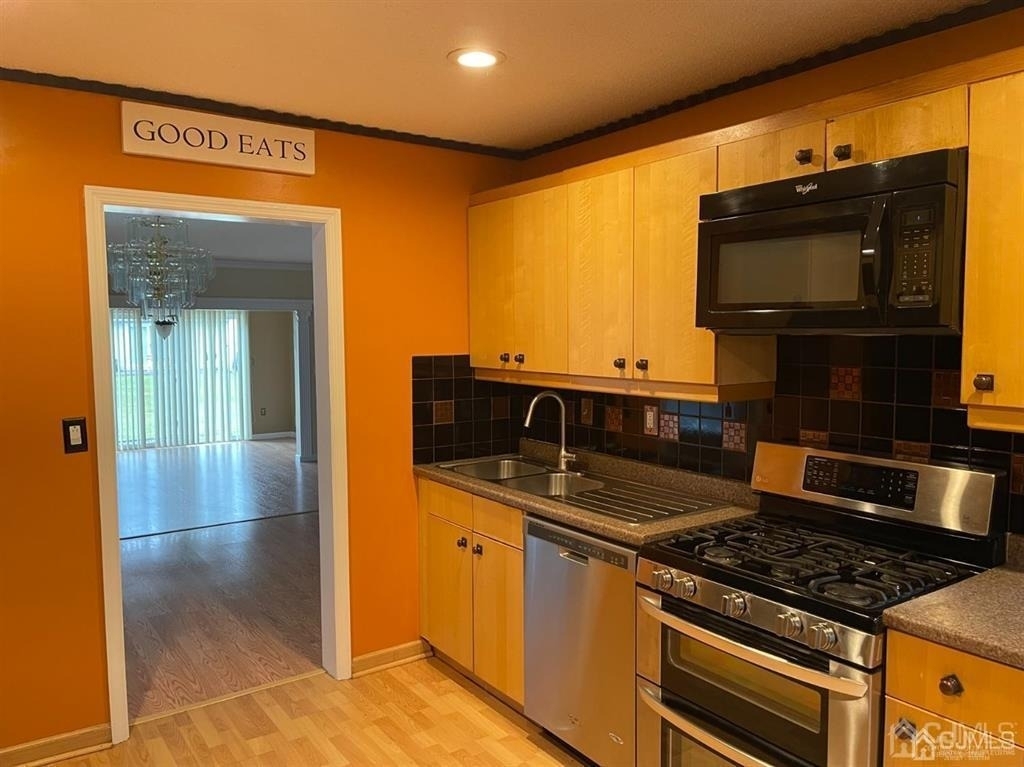 11 Bristol Drive - Photo 4