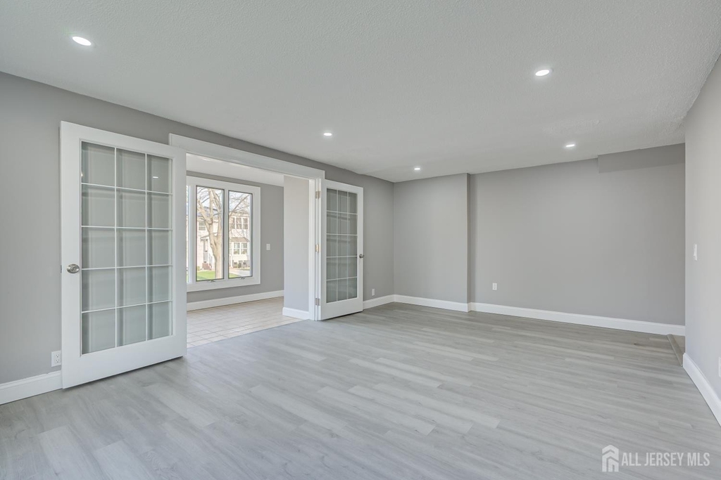 36 2nd Avenue - Photo 9