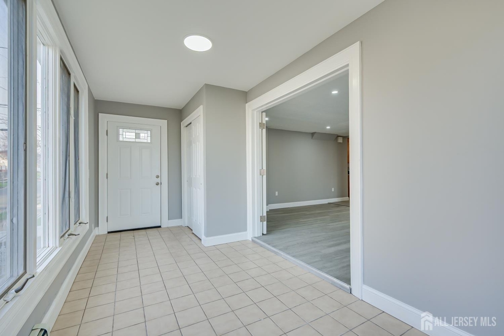 36 2nd Avenue - Photo 6
