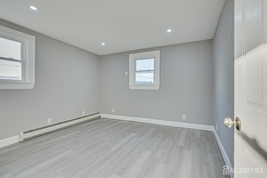 36 2nd Avenue - Photo 16