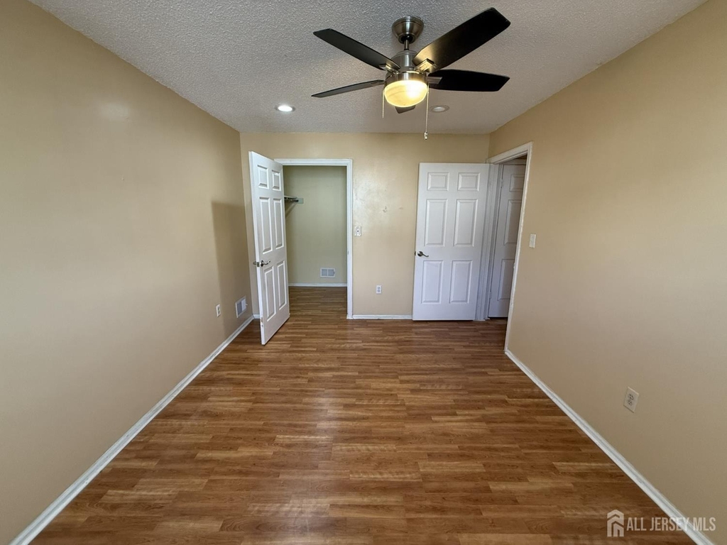 61 Brighton Way - Photo 13