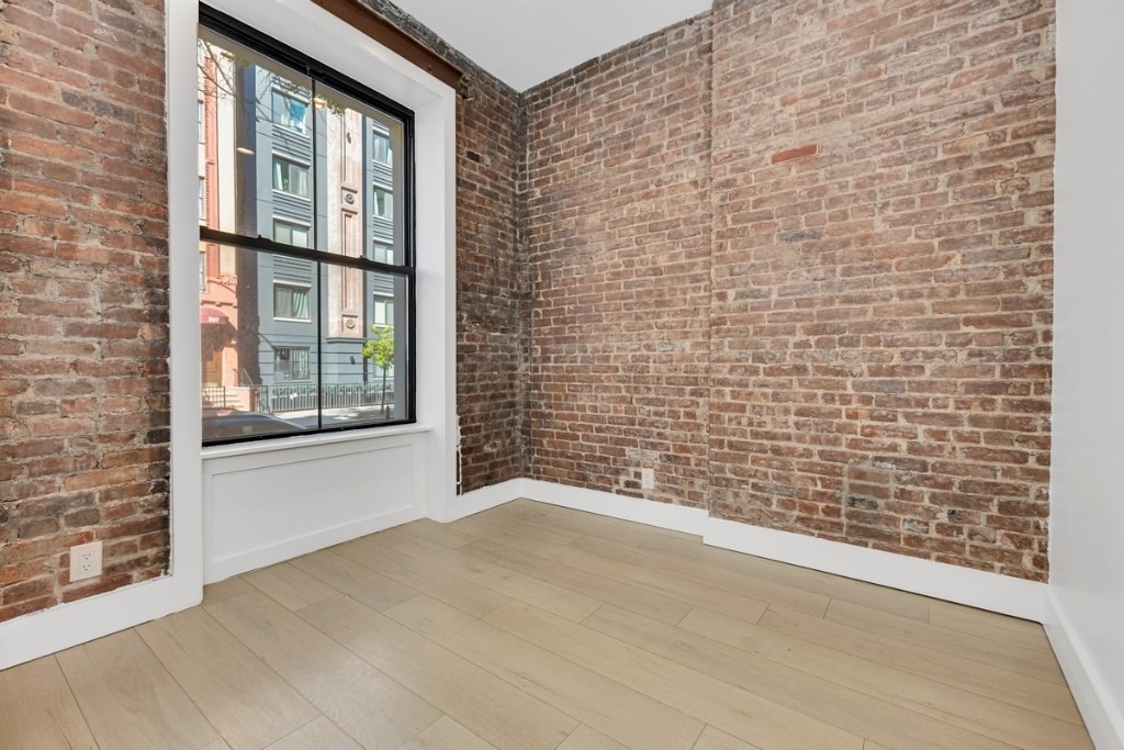 356 W 48th Street - Photo 26