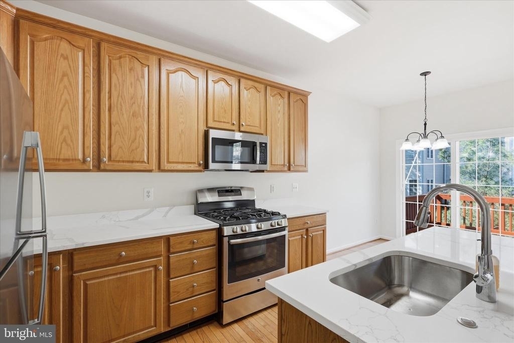 25828 Kirkwood Square - Photo 8