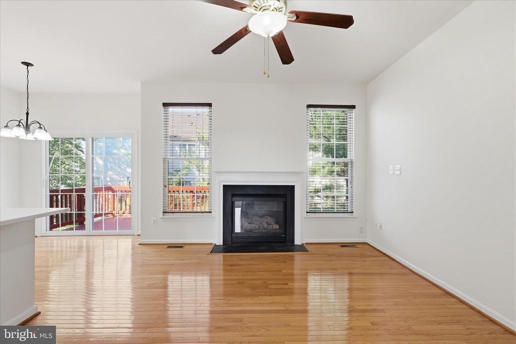 25828 Kirkwood Square - Photo 11