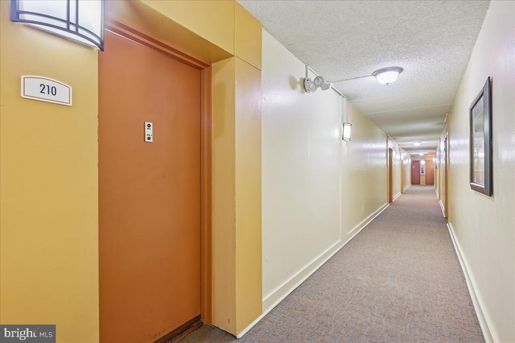 60 S Van Dorn Street - Photo 5