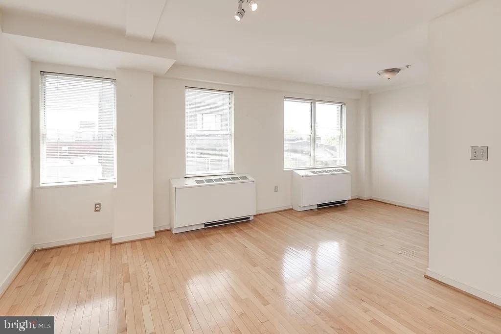 815 King Street - Photo 1