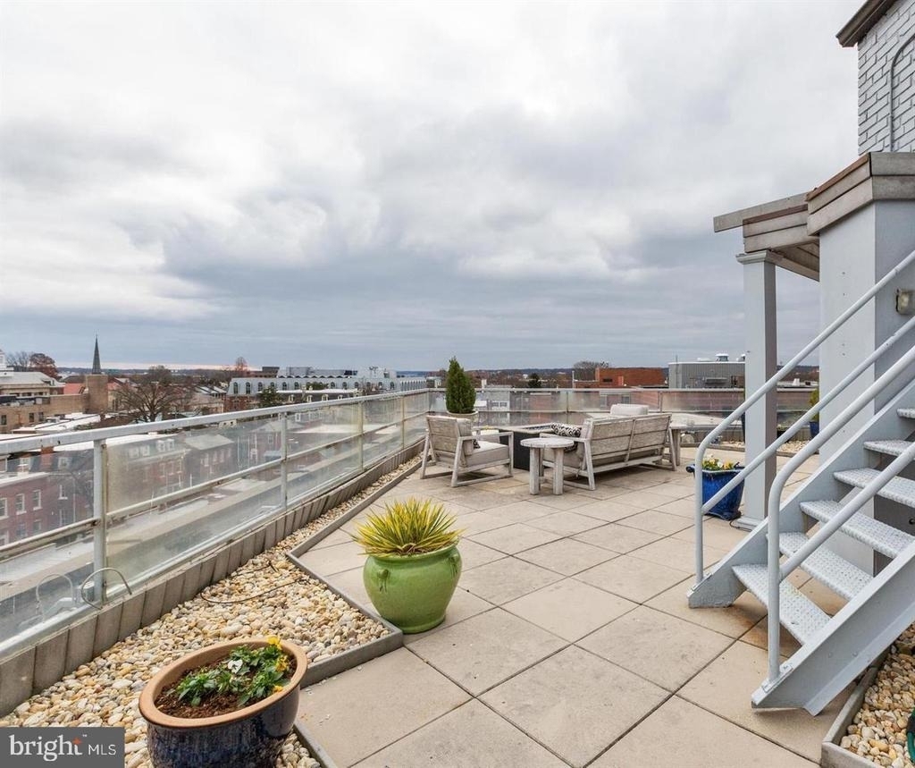 815 King Street - Photo 12