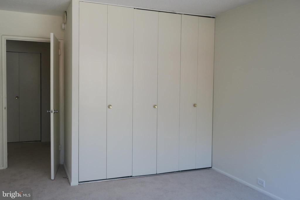 1326 Spruce Street - Photo 8
