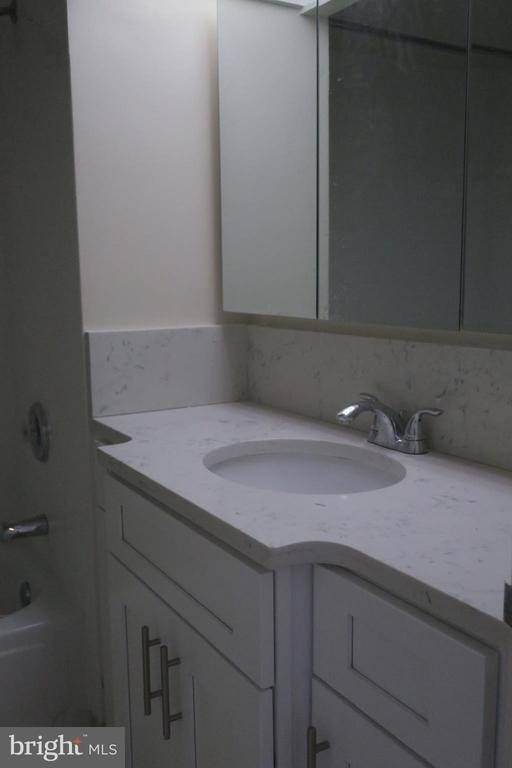 1326 Spruce Street - Photo 11