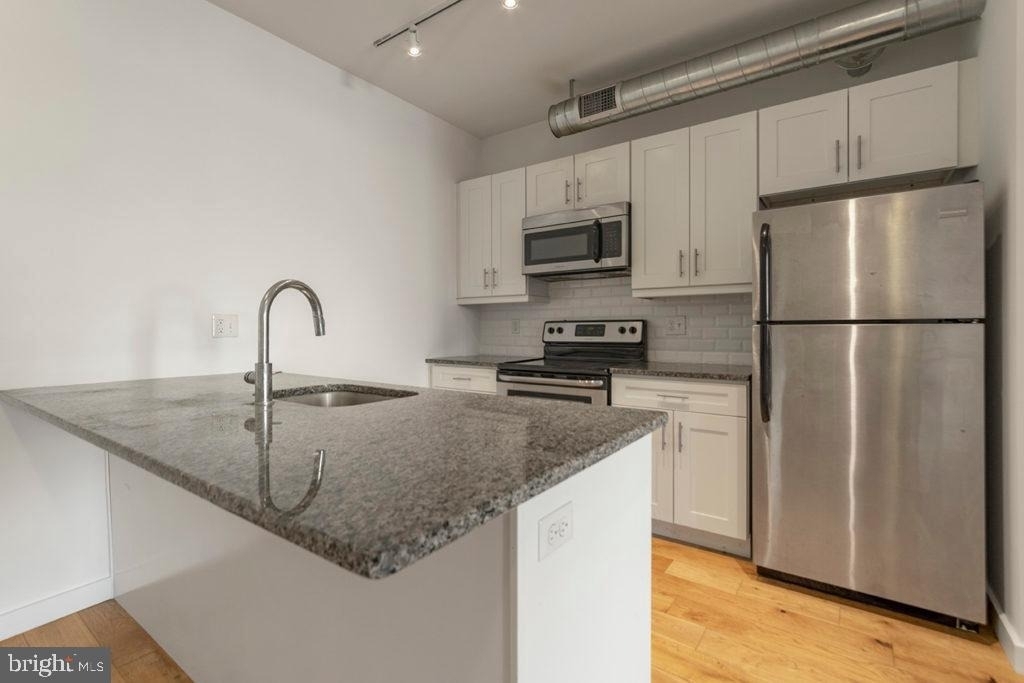 224 Church Street - Photo 2