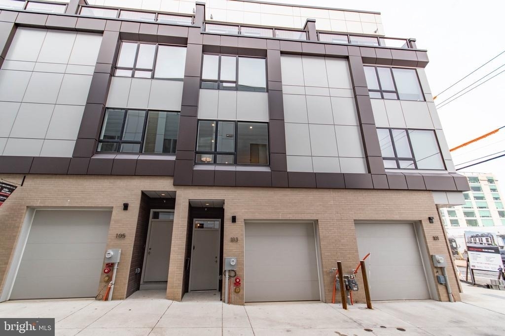 105 Olive Street - Photo 0
