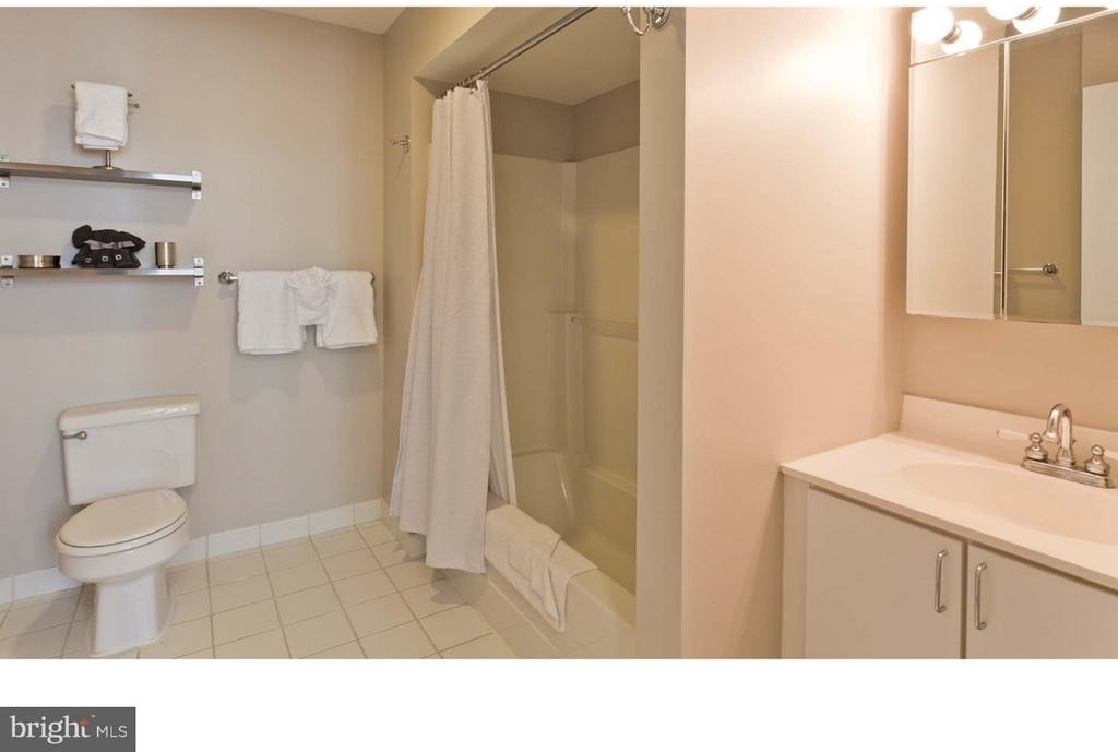 201 S 25th Street - Photo 1