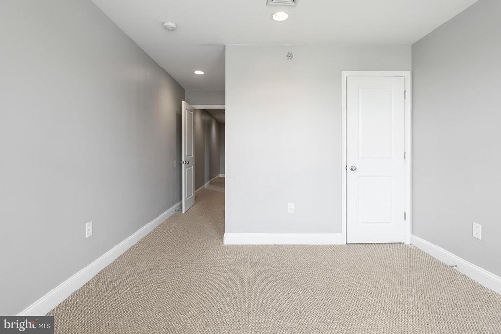 1940 N Gratz Street - Photo 8