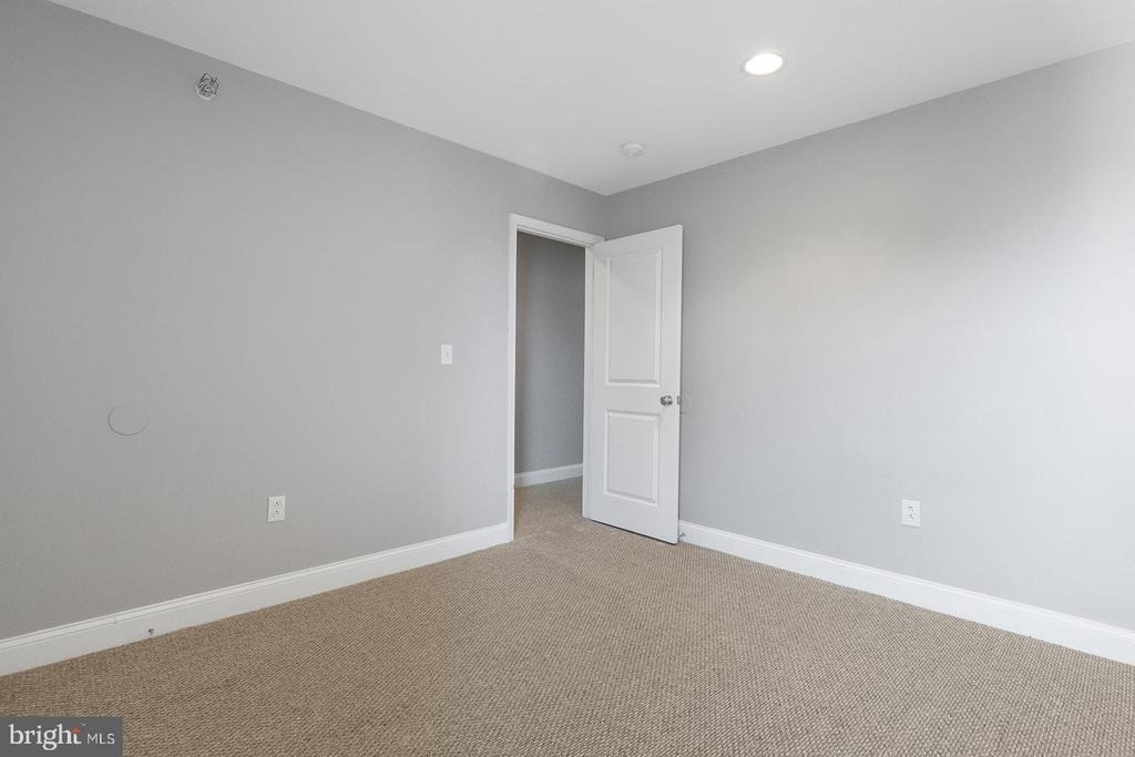 1940 N Gratz Street - Photo 15