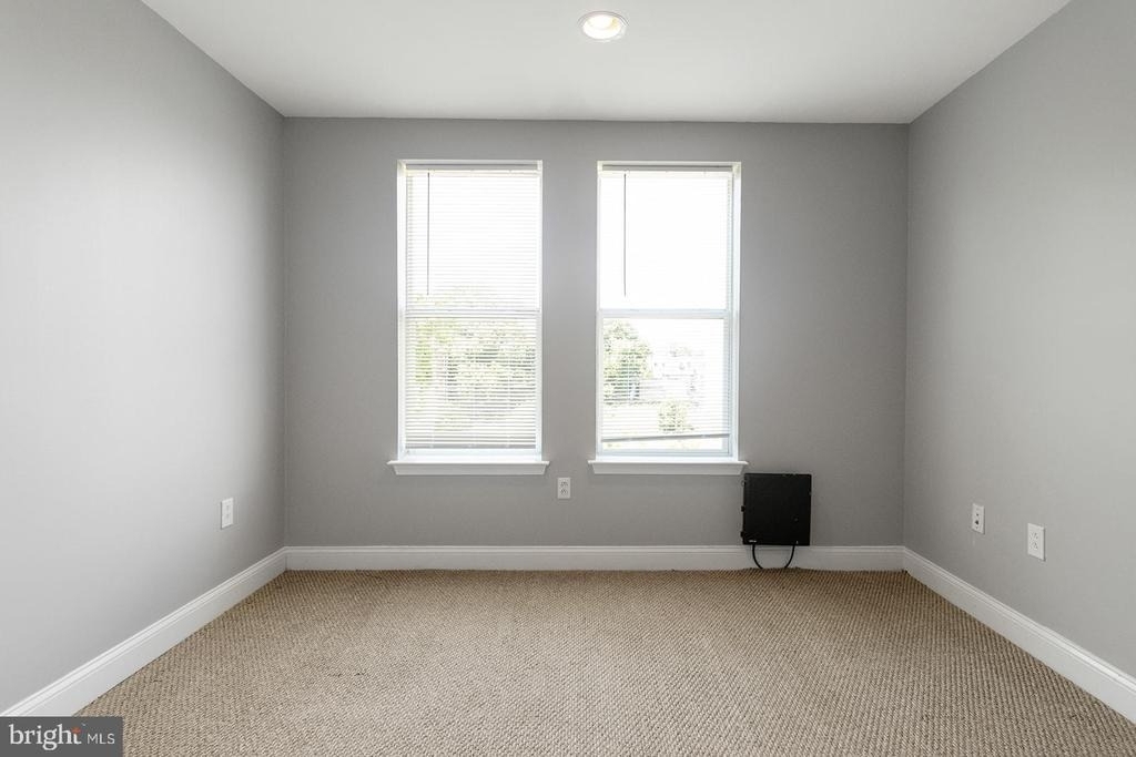1940 N Gratz Street - Photo 13