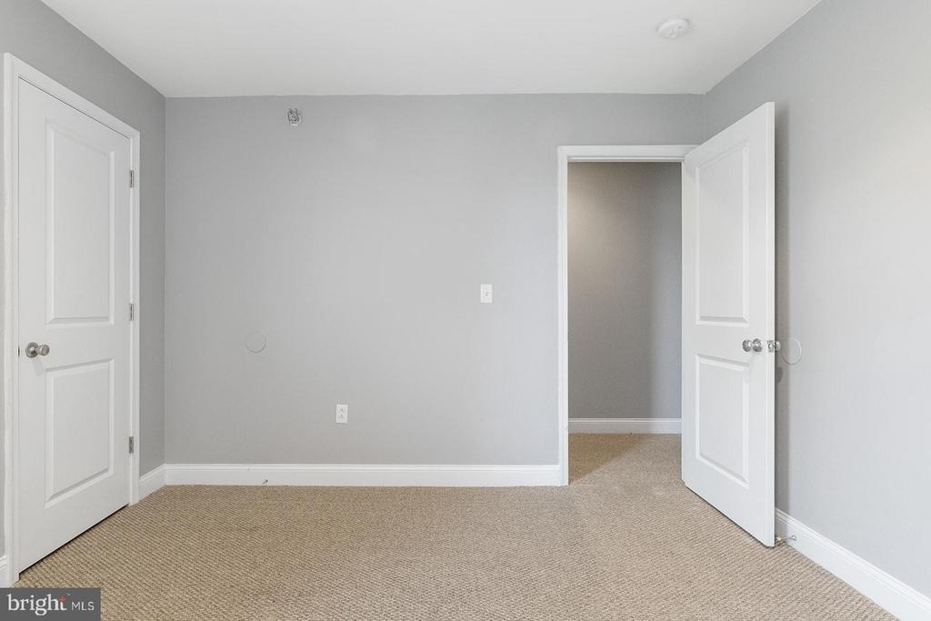 1940 N Gratz Street - Photo 16