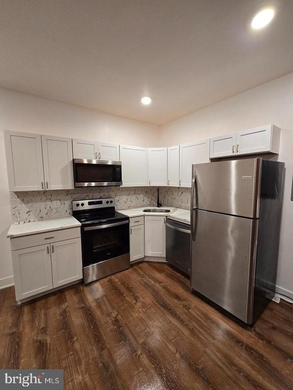 1029 W Cambria Street - Photo 0