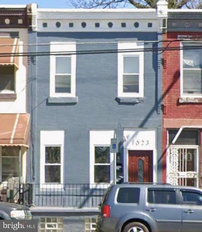 1029 W Cambria Street - Photo 14