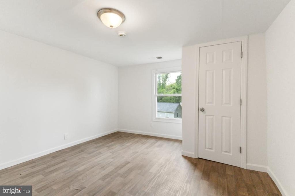 211 Broad Street - Photo 2