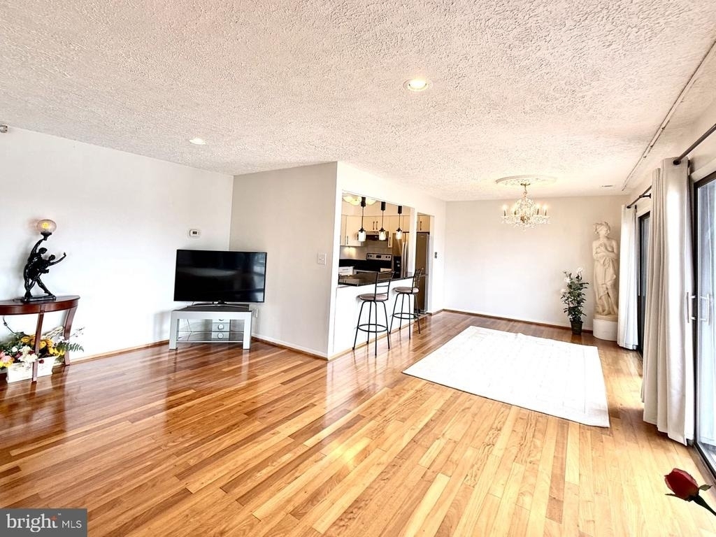 532 Riviera Drive - Photo 8