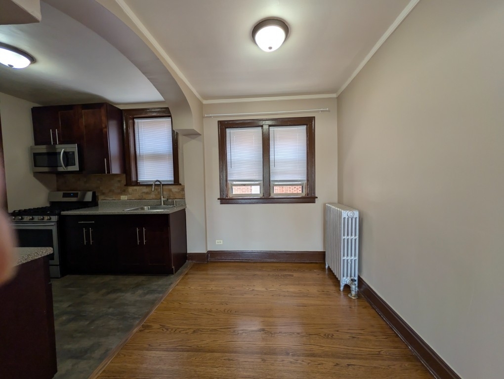 1668 W Farwell - Photo 8