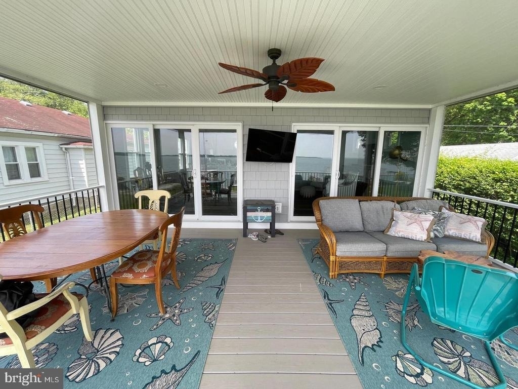 2513 Barrison Point Road - Photo 4
